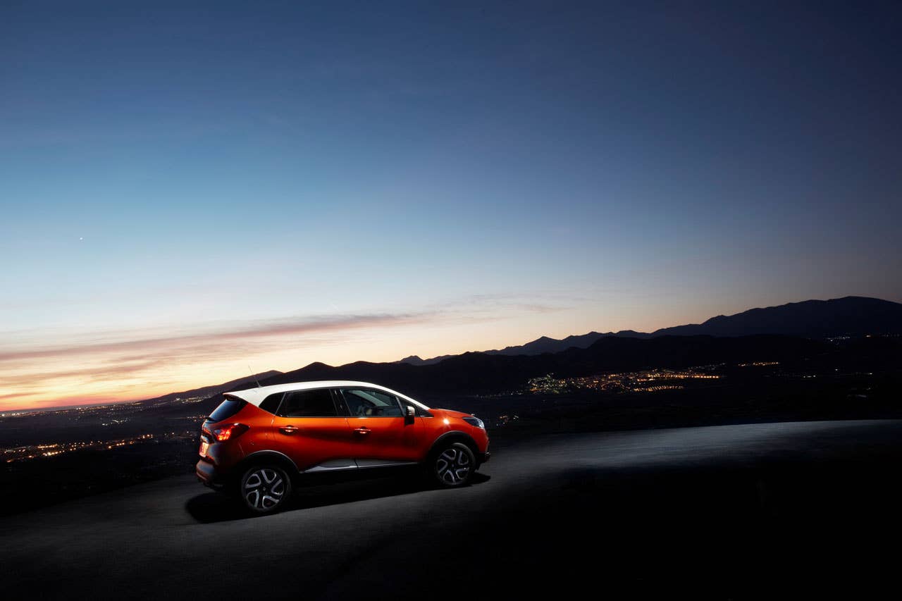Production Renault Captur side