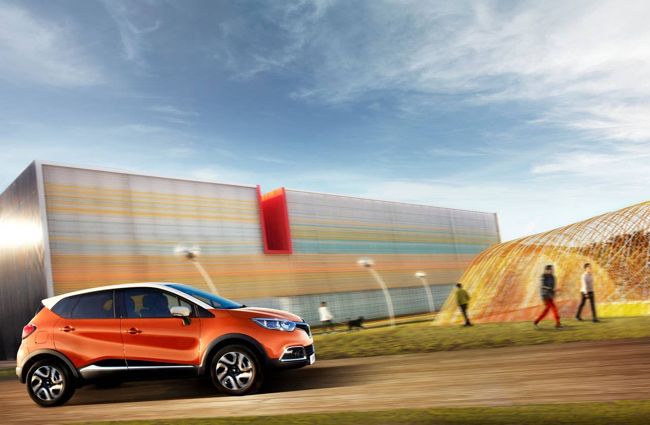 Production Renault Captur side