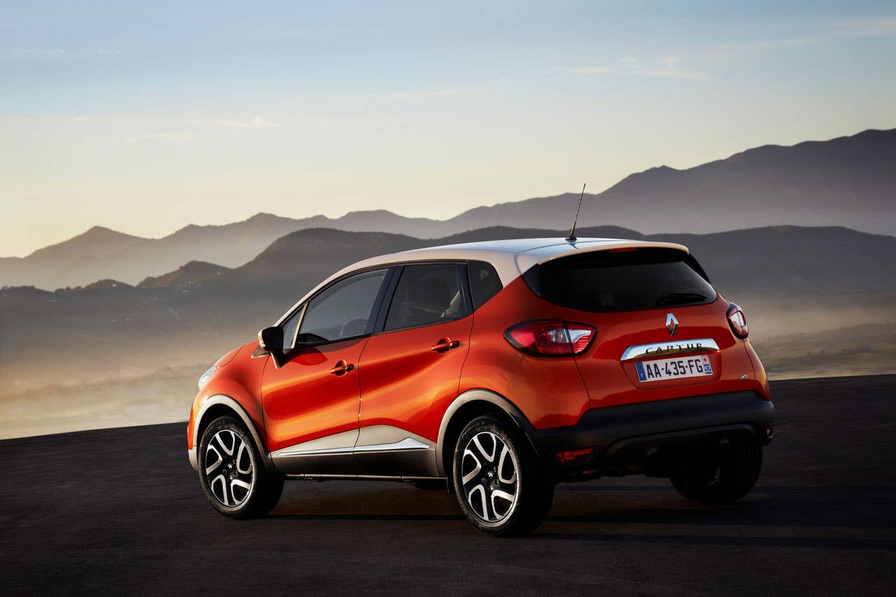 Production Renault Captur rear 3/4