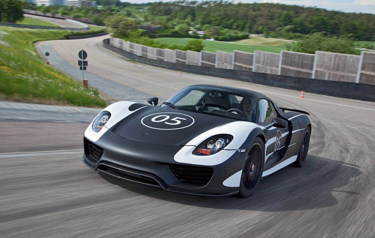 Porsche 918 Spyder Prototype front 3/4