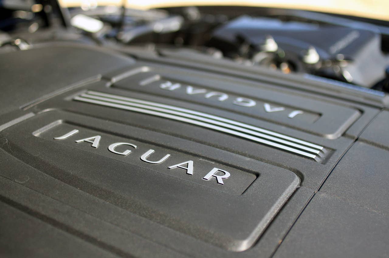 2012 Jaguar XKR-S engine