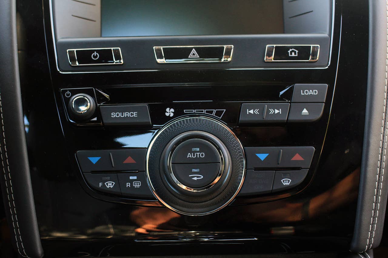 2012 Jaguar XKR-S climate controls