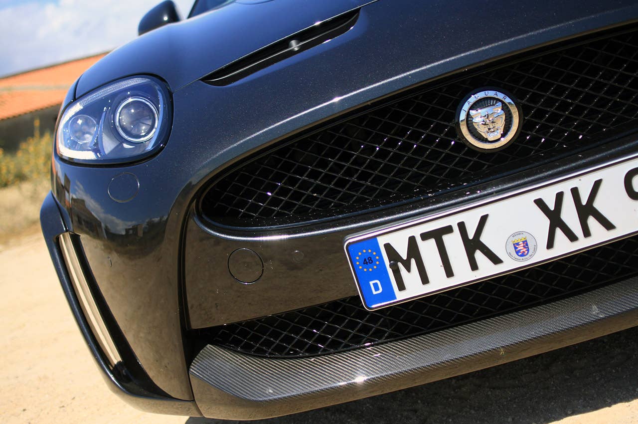 2012 Jaguar XKR-S front detail