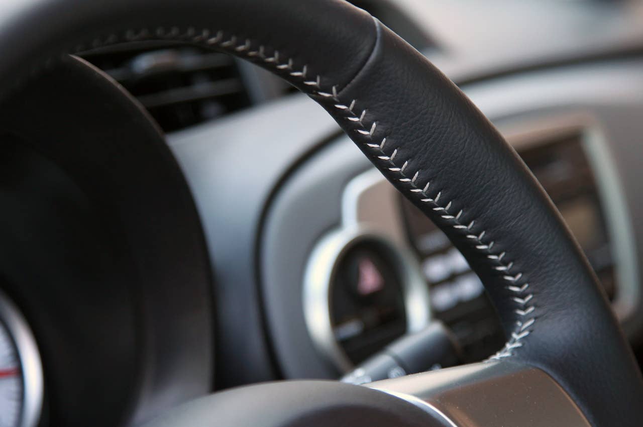 2012 Toyota Yaris SE steering wheel stitching