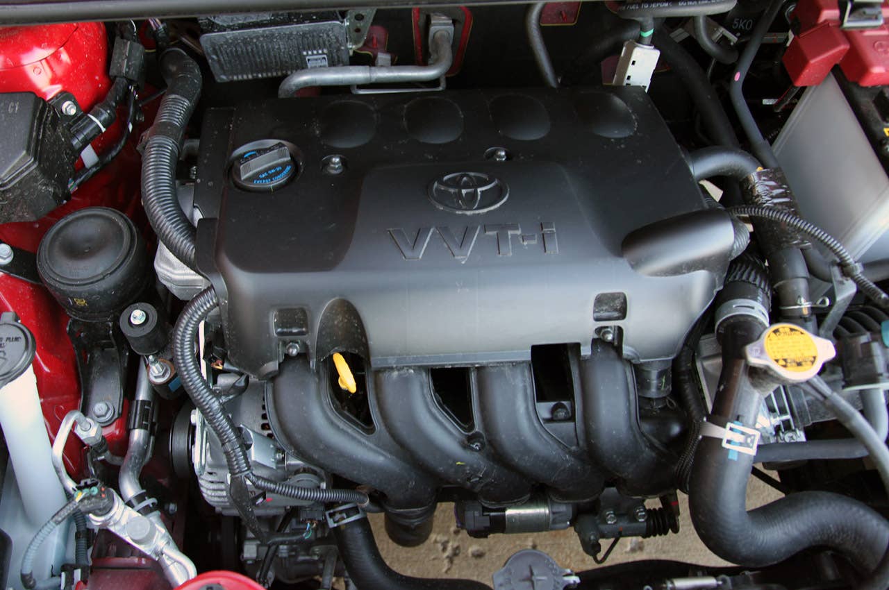 2012 Toyota Yaris SE engine