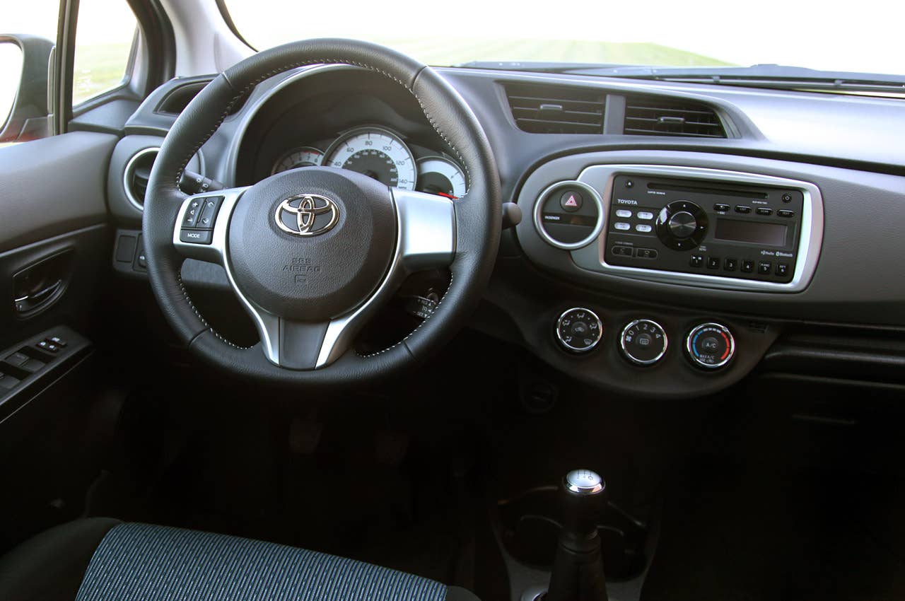 2012 Toyota Yaris SE interior