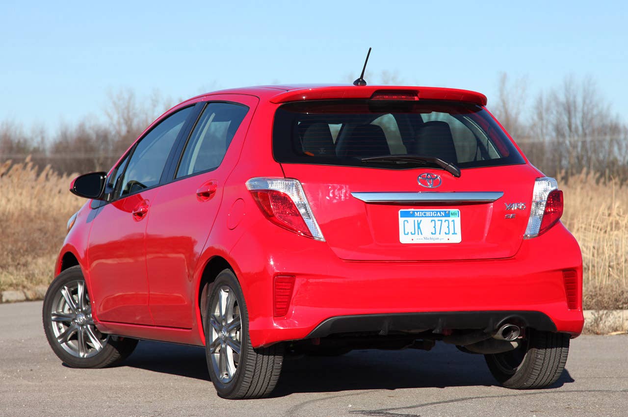 2012 Toyota Yaris SE rear 3/4 view