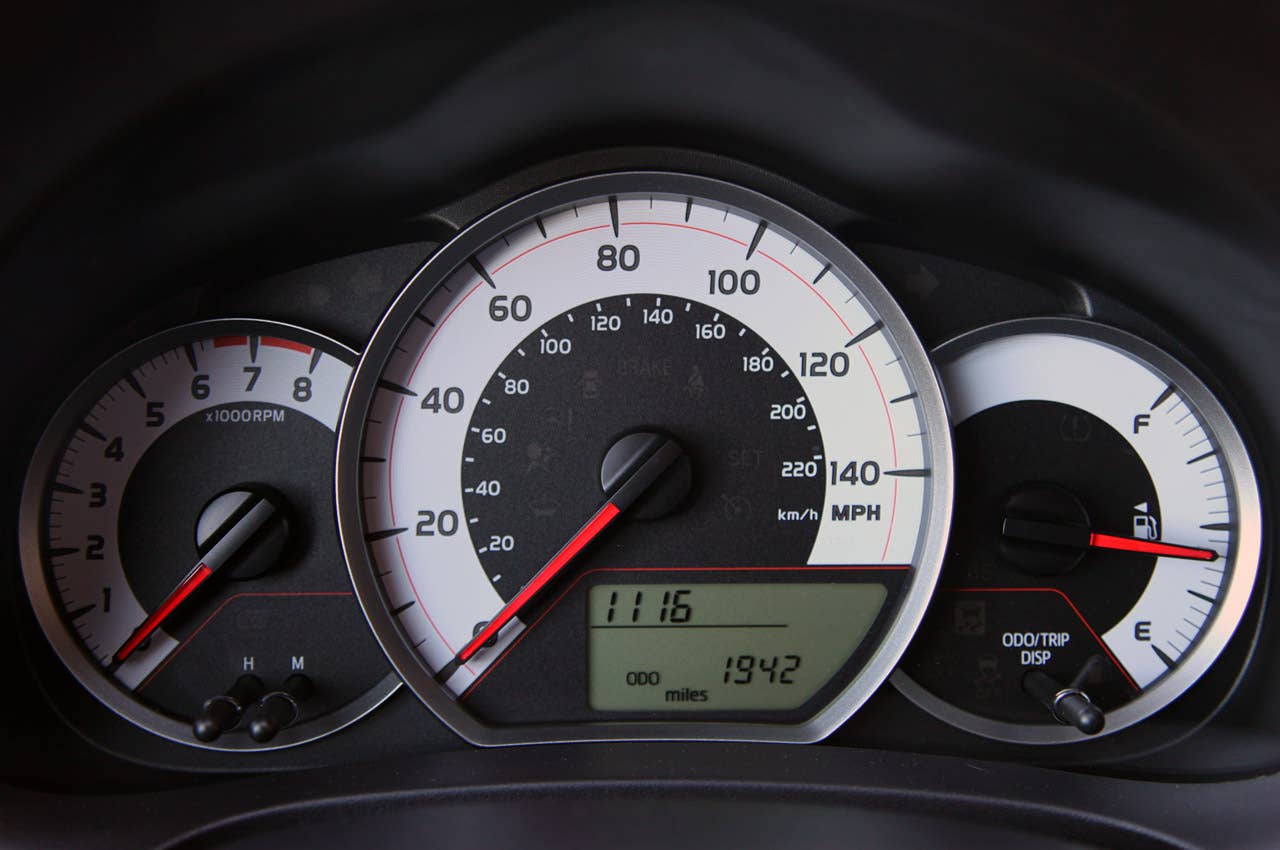 2012 Toyota Yaris SE gauges