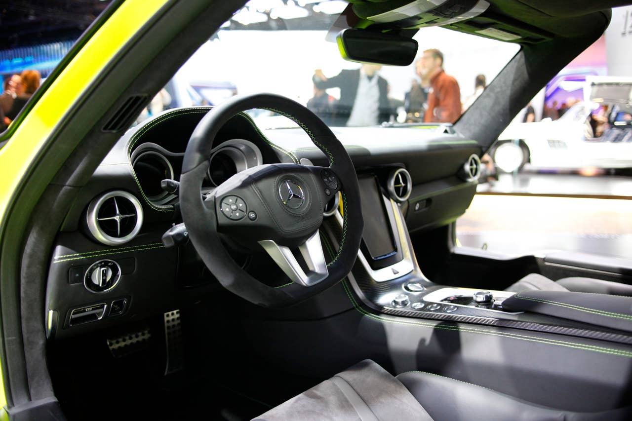 Mercedes-Benz SLS AMG E-Cell interior