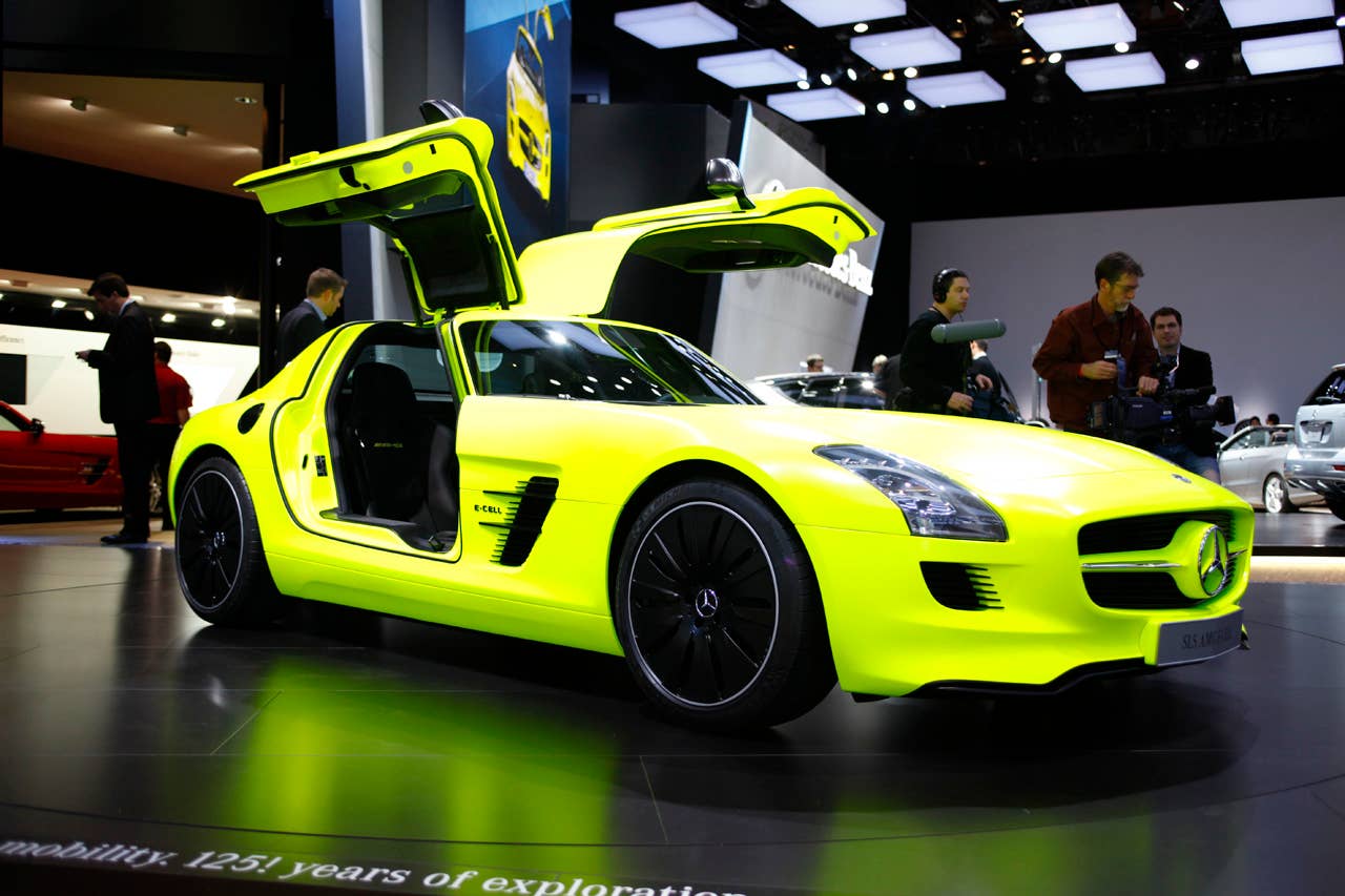 Mercedes-Benz SLS AMG E-Cell front 3/4