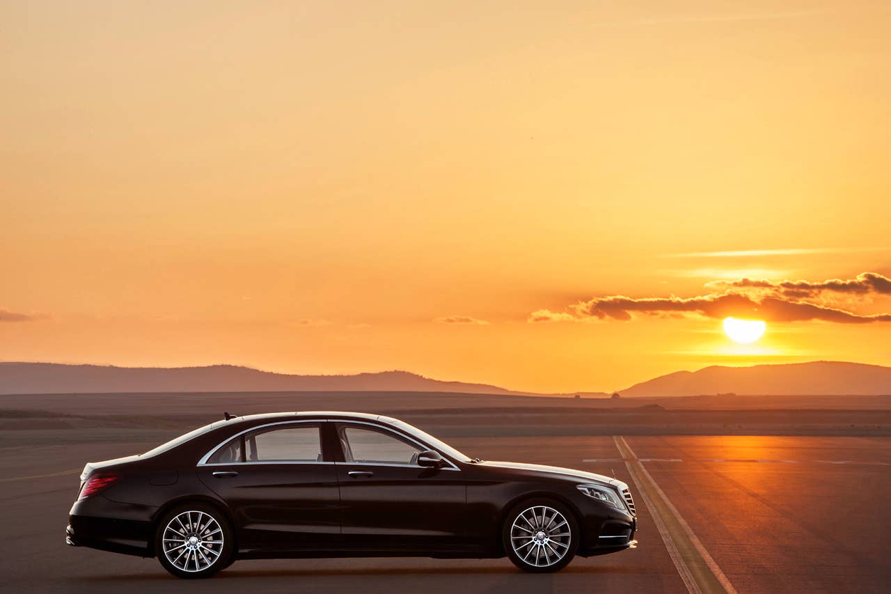 Mercedes-Benz S 350 BlueTec (W 222) 2012, Lack: anthrazitblau metallic, Ausstattung: Leder Exklusiv tiefseeblau/seidenbeige