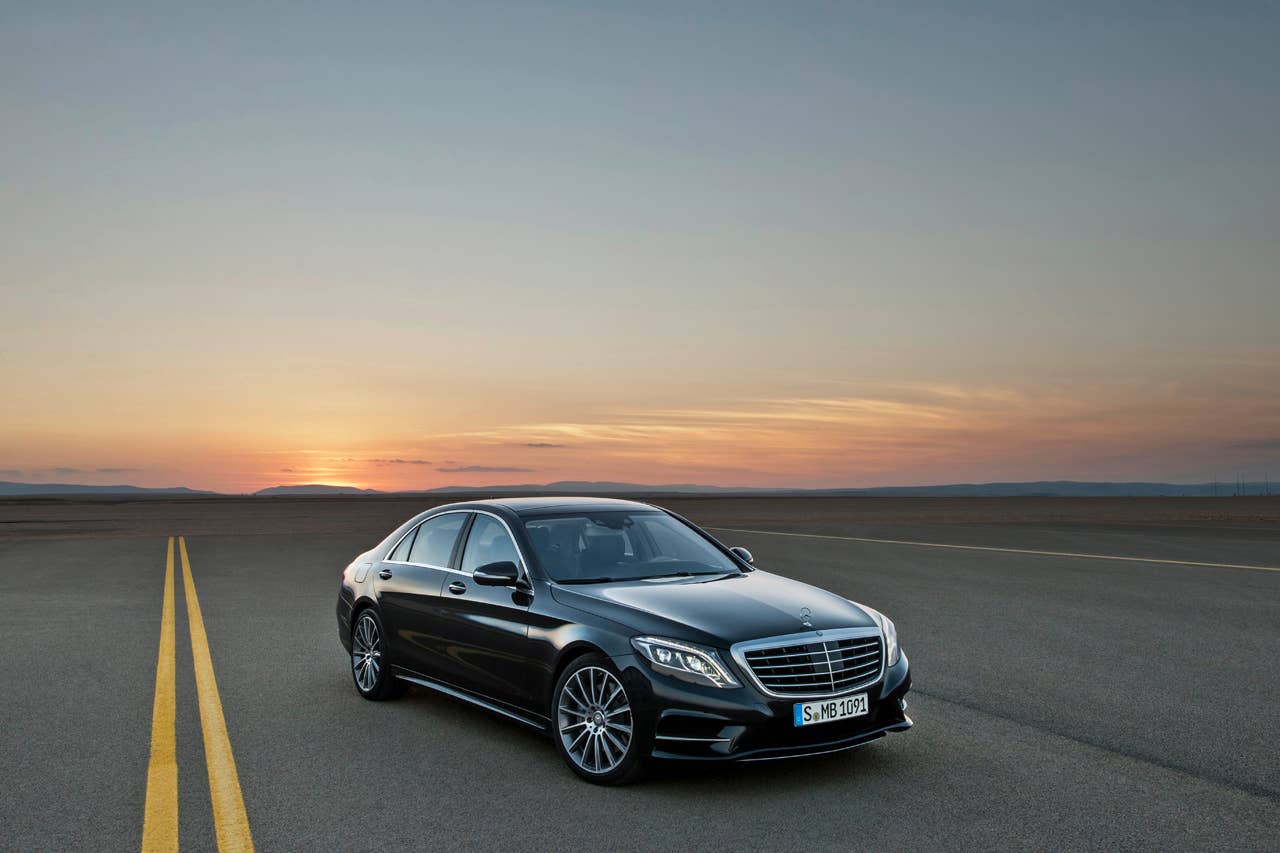 Mercedes-Benz S 350 BlueTec (W 222) 2012, Lack: anthrazitblau metallic, Ausstattung: Leder Exklusiv tiefseeblau/seidenbeige