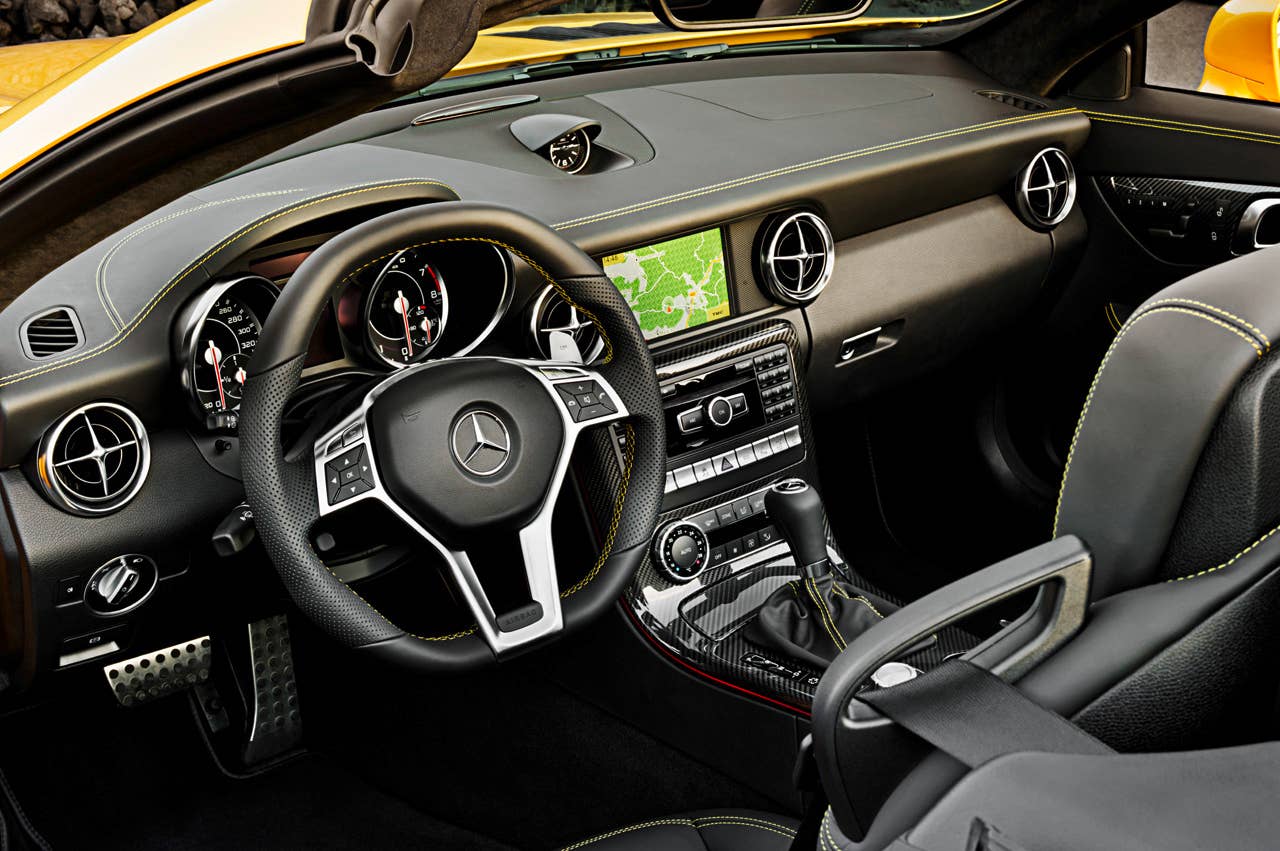 Mercedes-Benz SLK 55 AMG interior