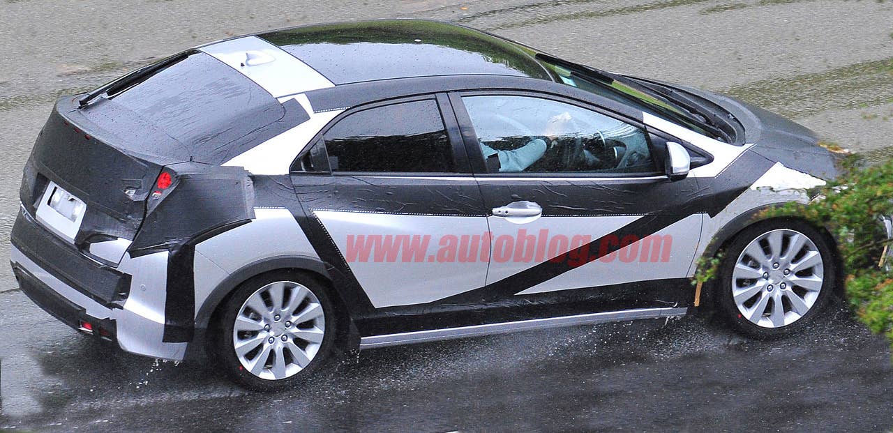 Spy Shots: Honda Civic five-door hatchback