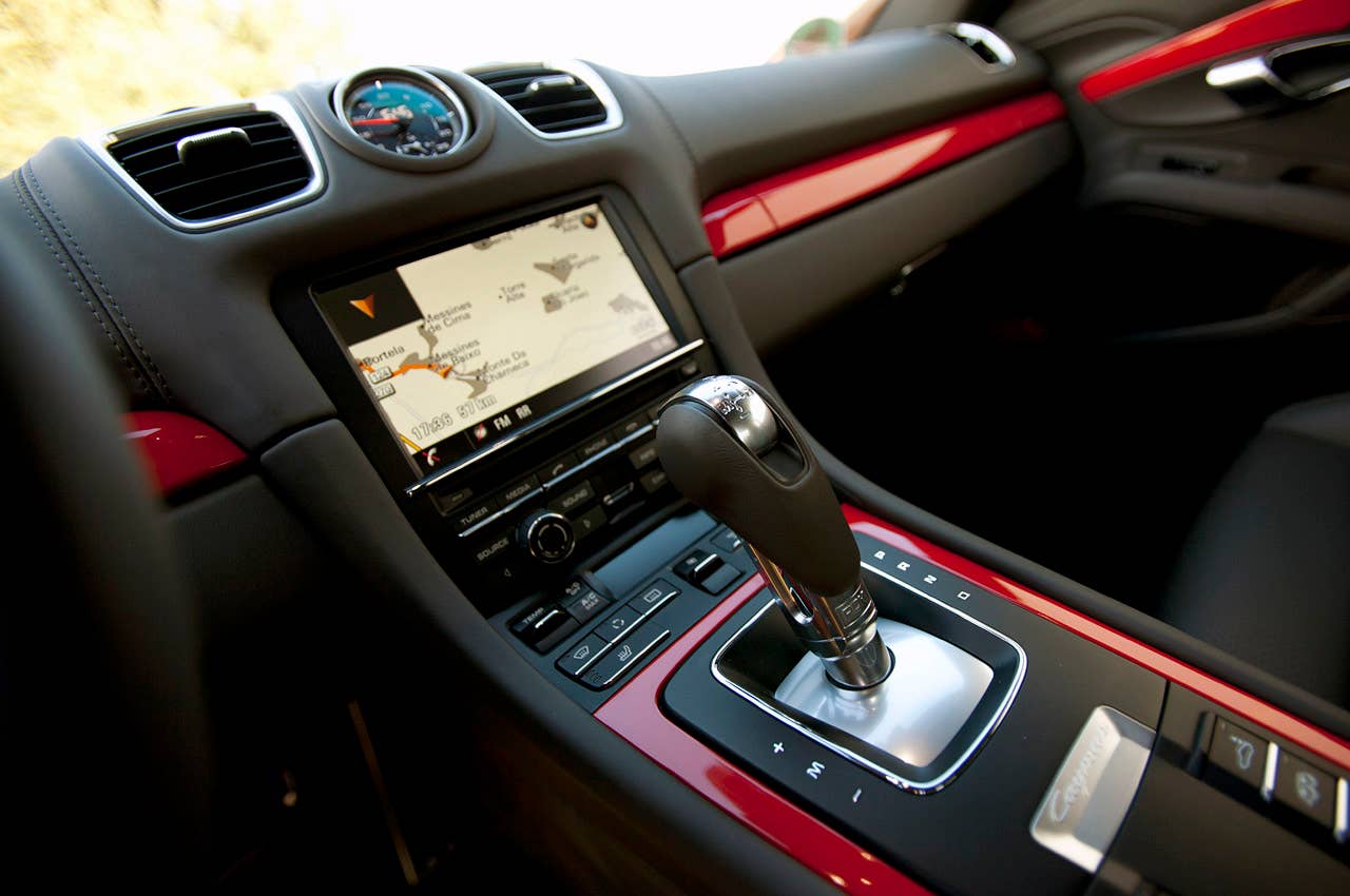 2014 Porsche Cayman S instrument panel