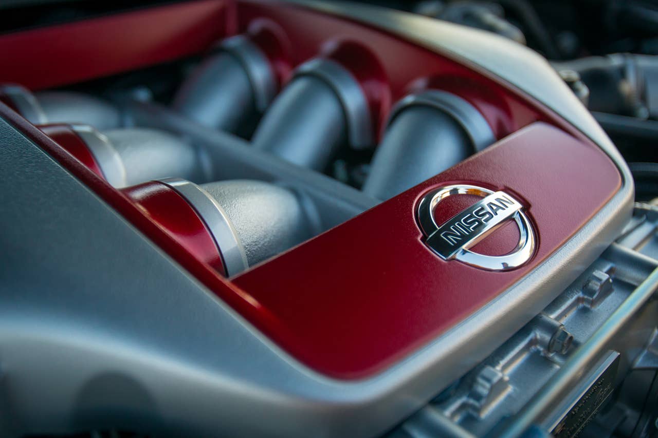 2014 Nissan GT-R Track Edition engine