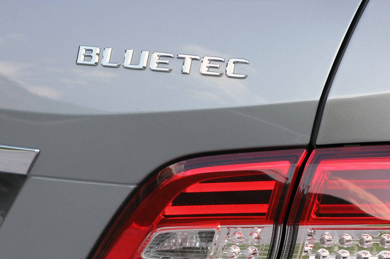 2012 Mercedes ML350 BlueTEC badge
