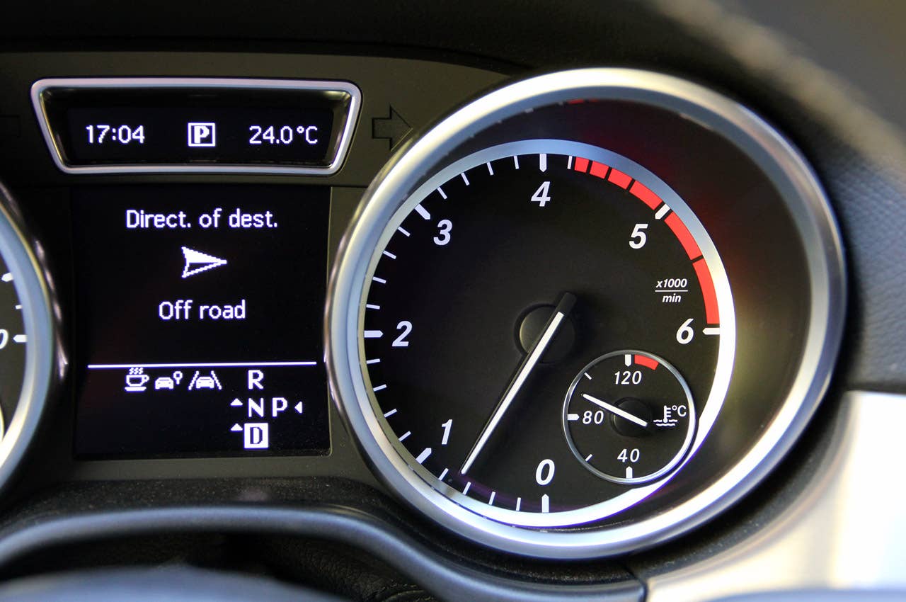 2012 Mercedes ML350 BlueTEC tachometer