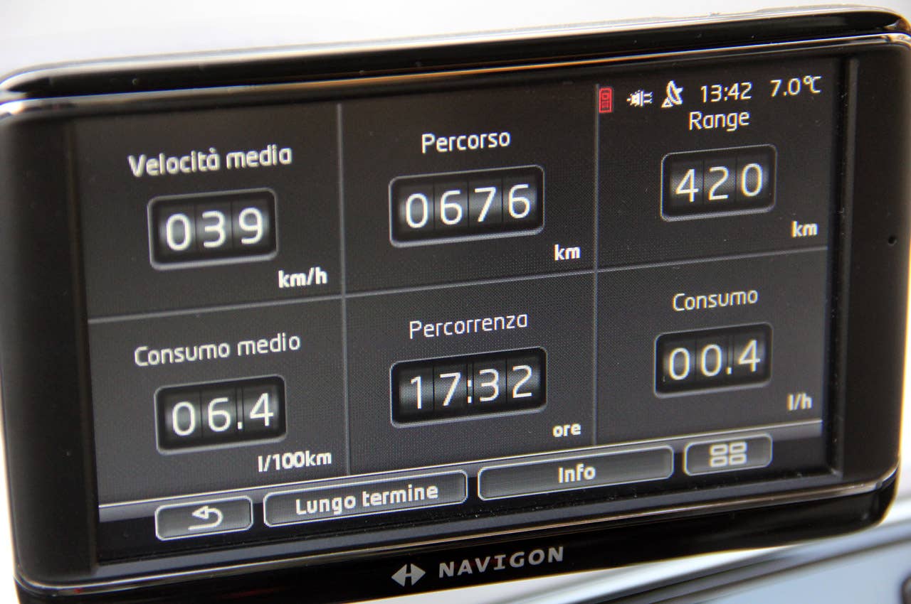 2012 Volkswagen Up! digital gauge display