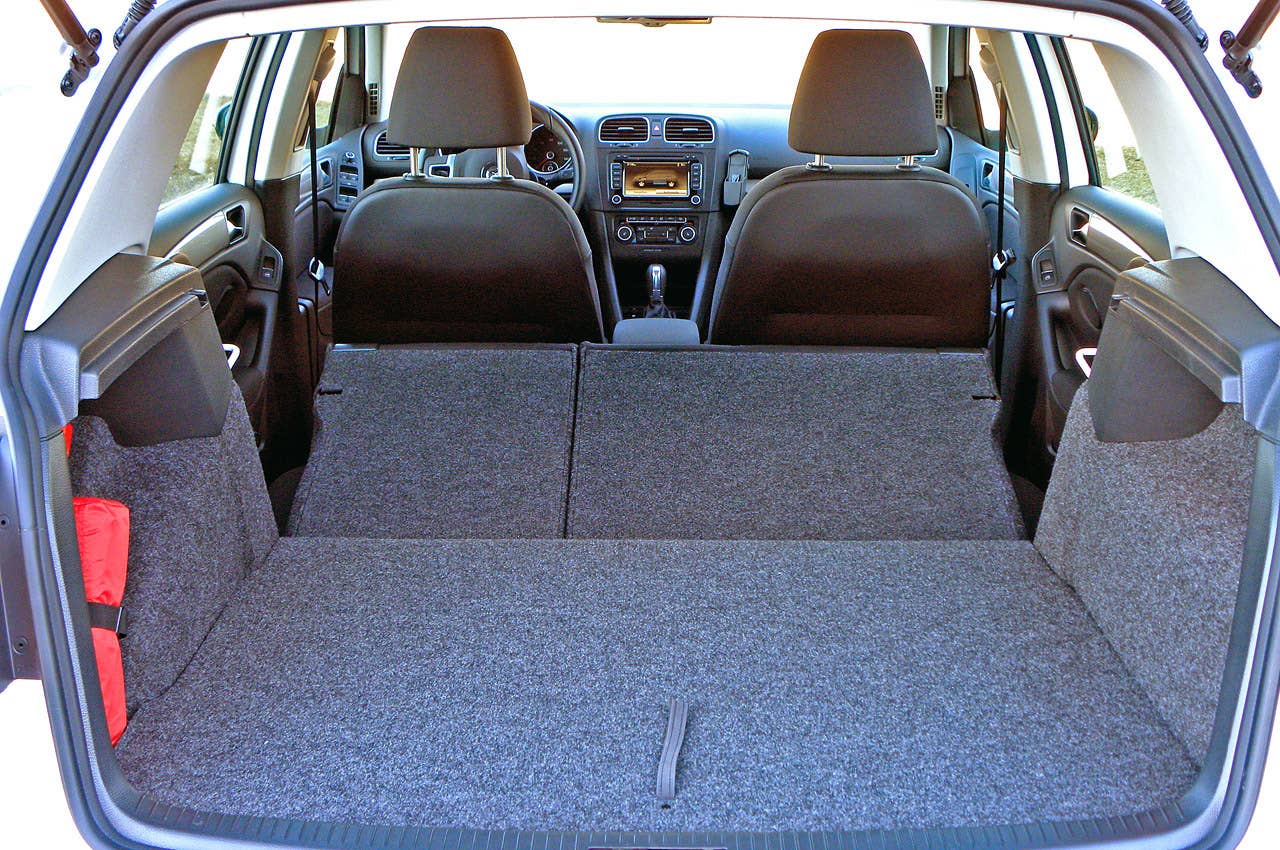 2014 Volkswagen Golf Blue-e-motion rear cargo area