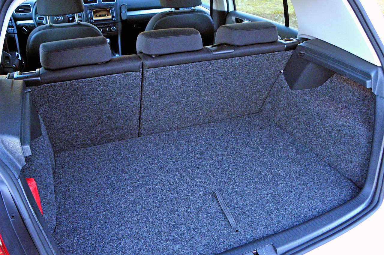 2014 Volkswagen Golf Blue-e-motion rear cargo area