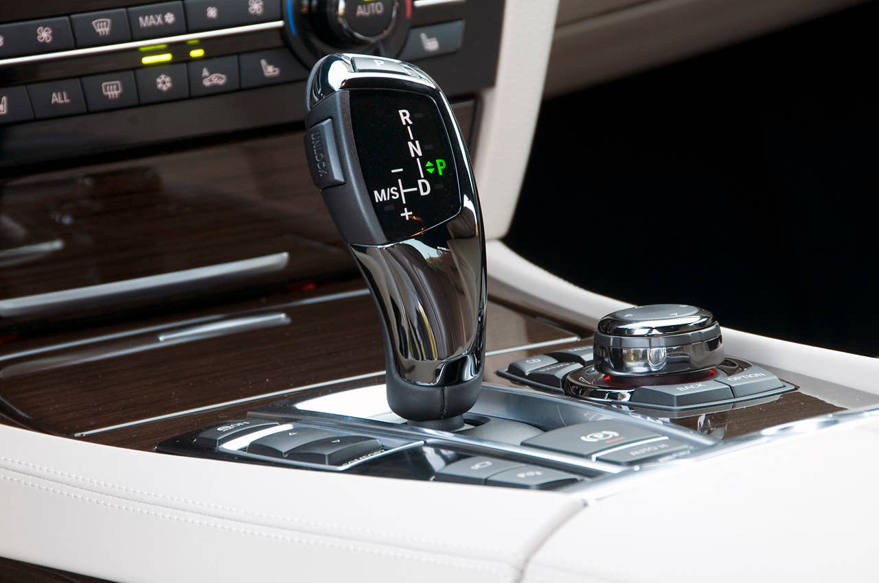 2011 BMW Alpina B7 shifter