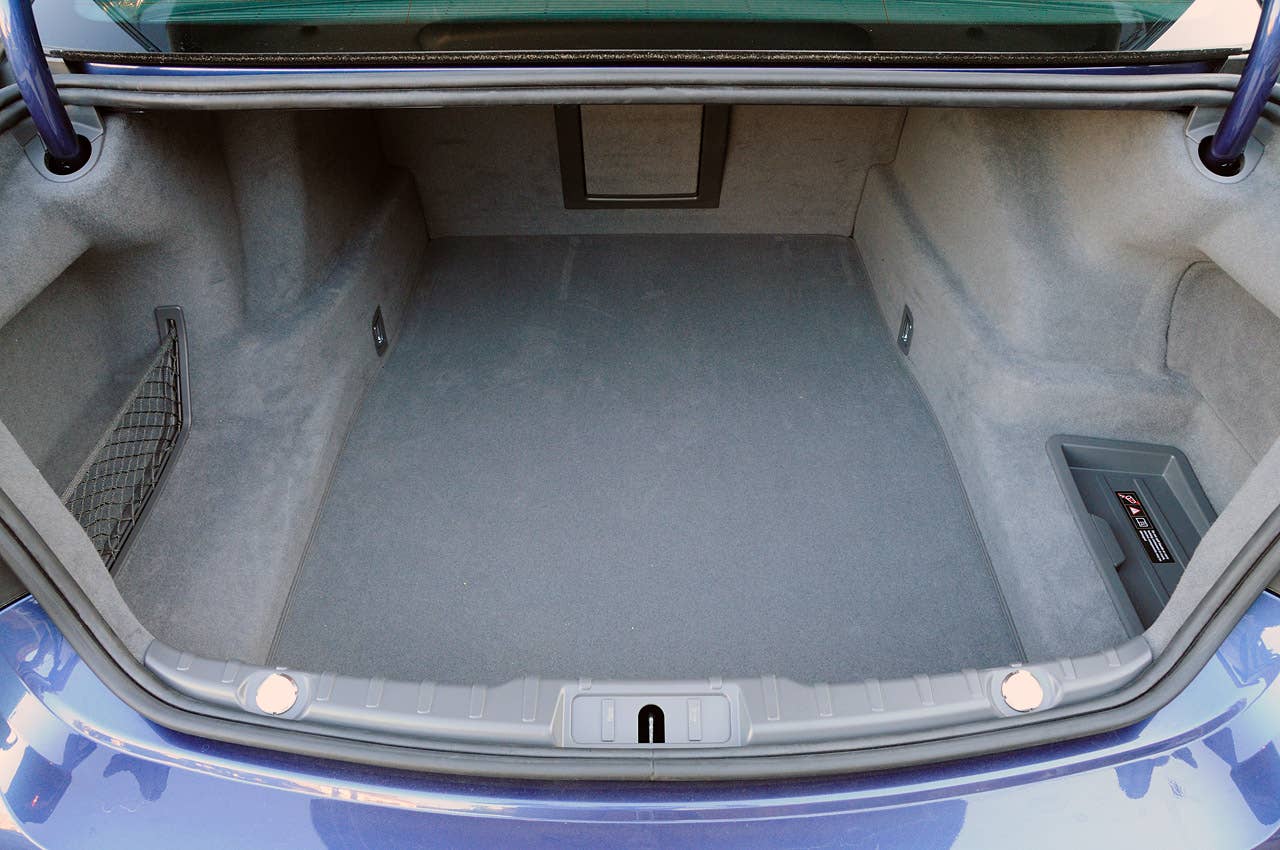 2011 BMW Alpina B7 trunk