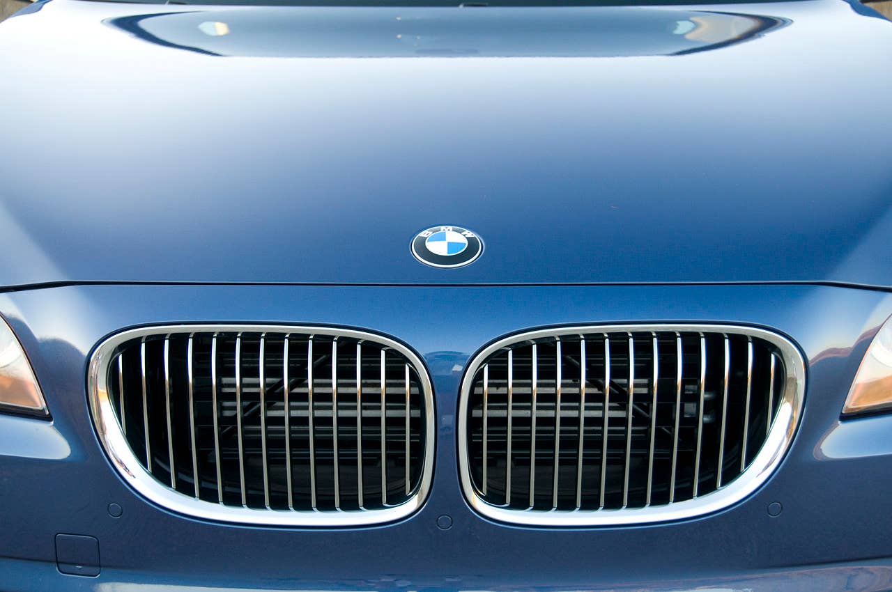 2011 BMW Alpina B7 grille
