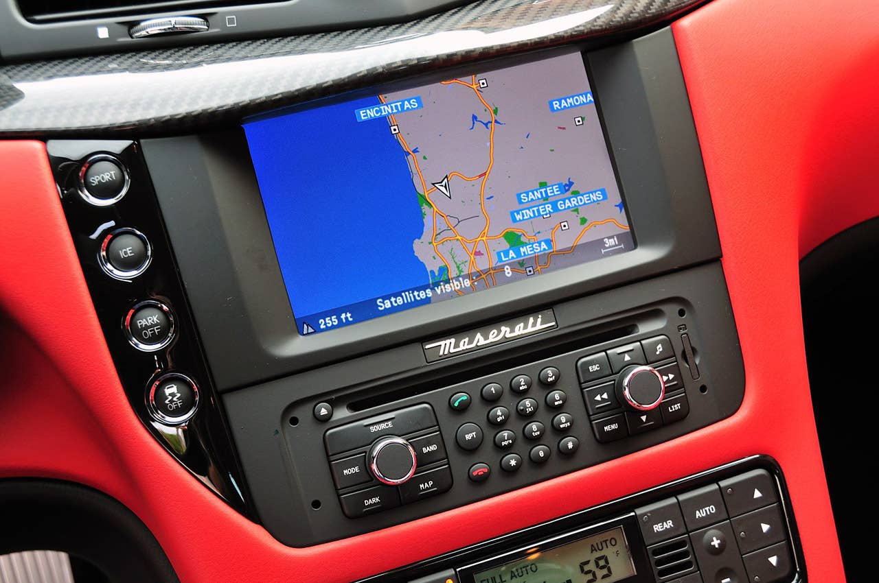2012 Maserati GranTurismo MC instrument panel