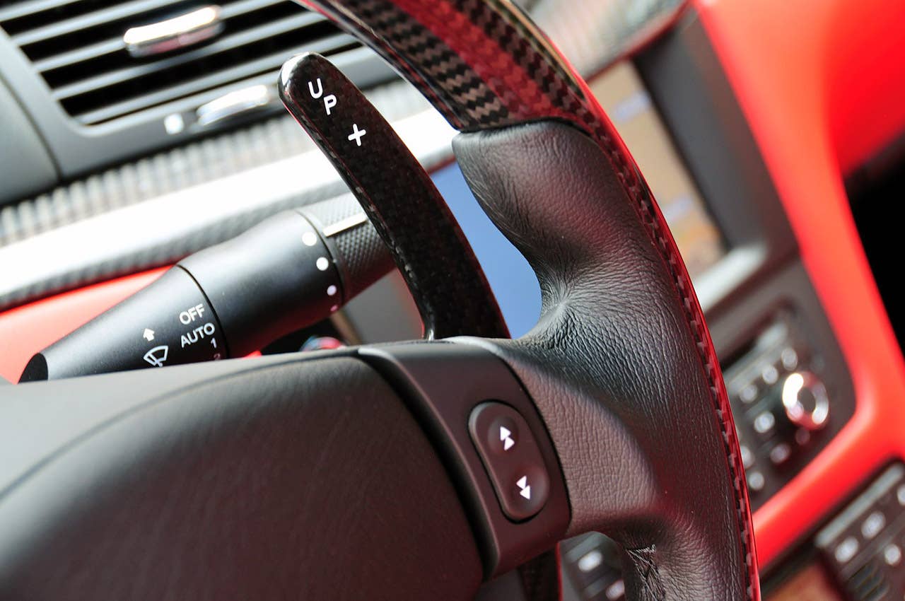 2012 Maserati GranTurismo MC paddle shifter