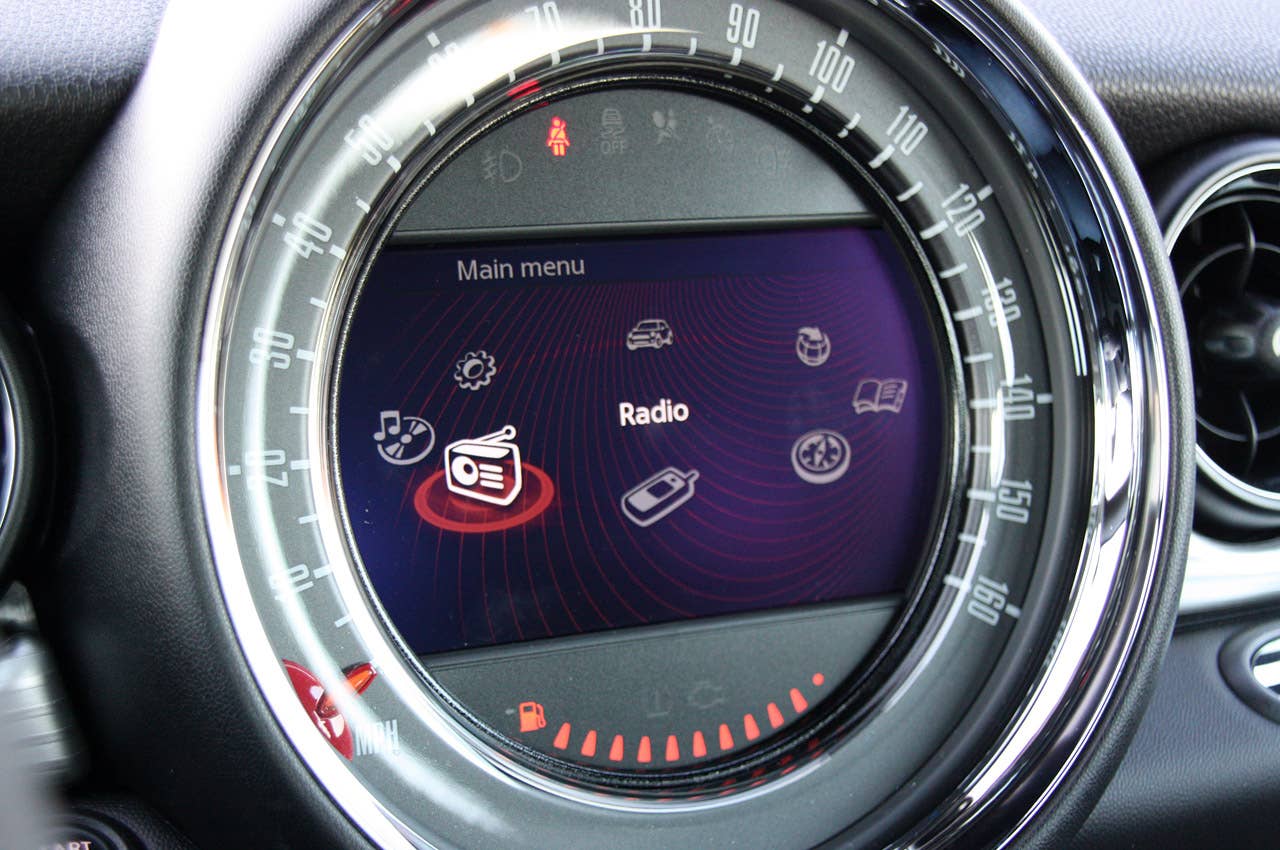 2012 Mini John Cooper Works Coupe audio system display