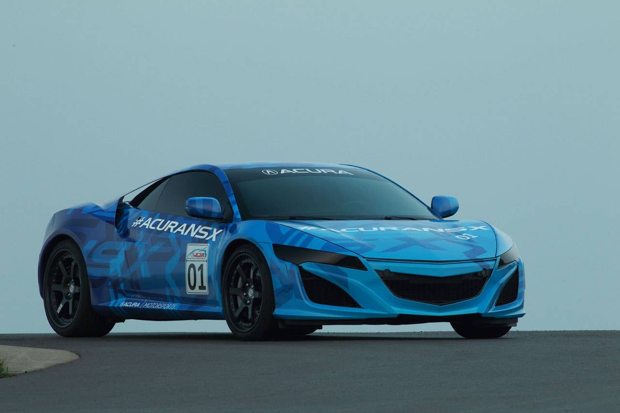 The Acura NSX Prototype makes its public running debut at Mid-Ohio in Lexington, Ohio.