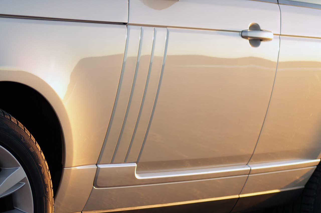 2013 Land Rover Range Rover side detail