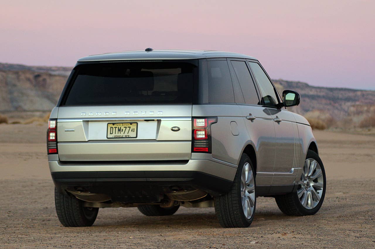 2013 Land Rover Range Rover rear 3/4 view