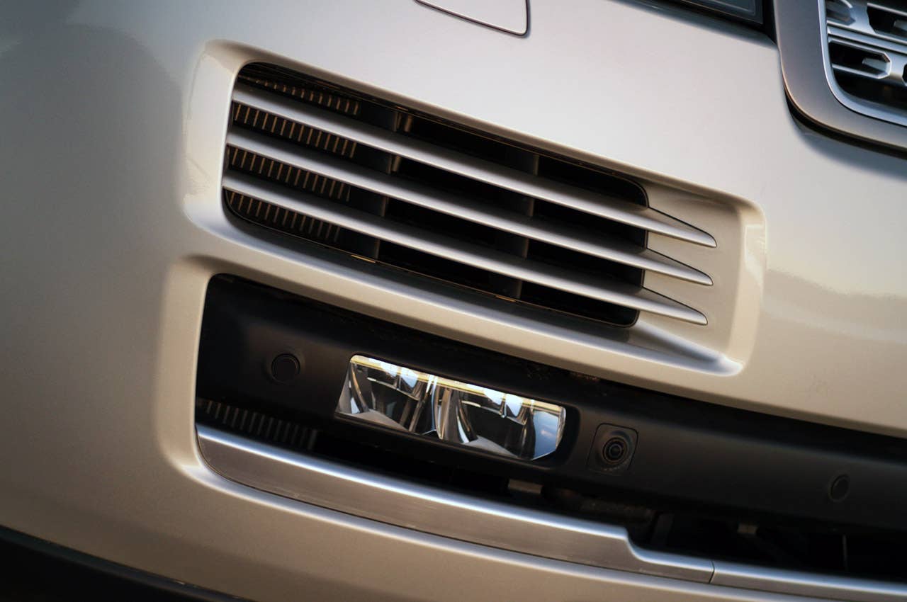 2013 Land Rover Range Rover fog light