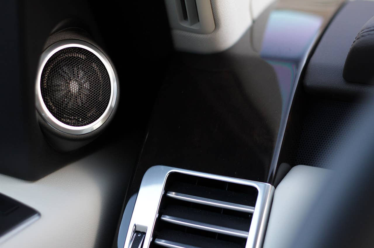 2013 Land Rover Range Rover door speaker