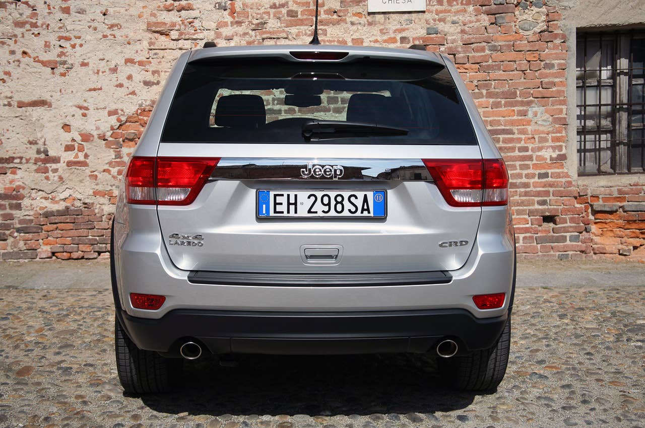 2011 Jeep Grand Cherokee 3.0 CRD rear view