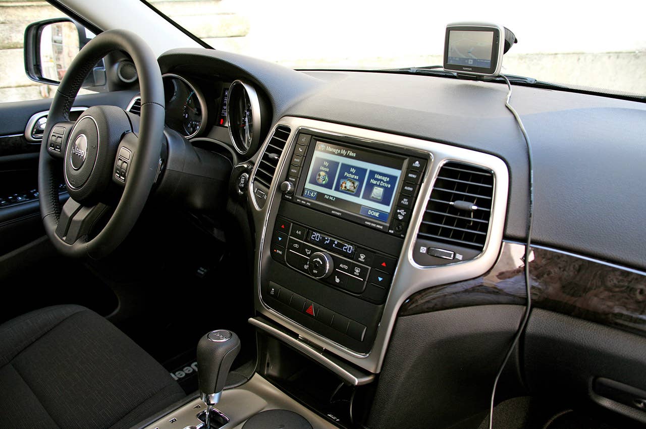 2011 Jeep Grand Cherokee 3.0 CRD interior