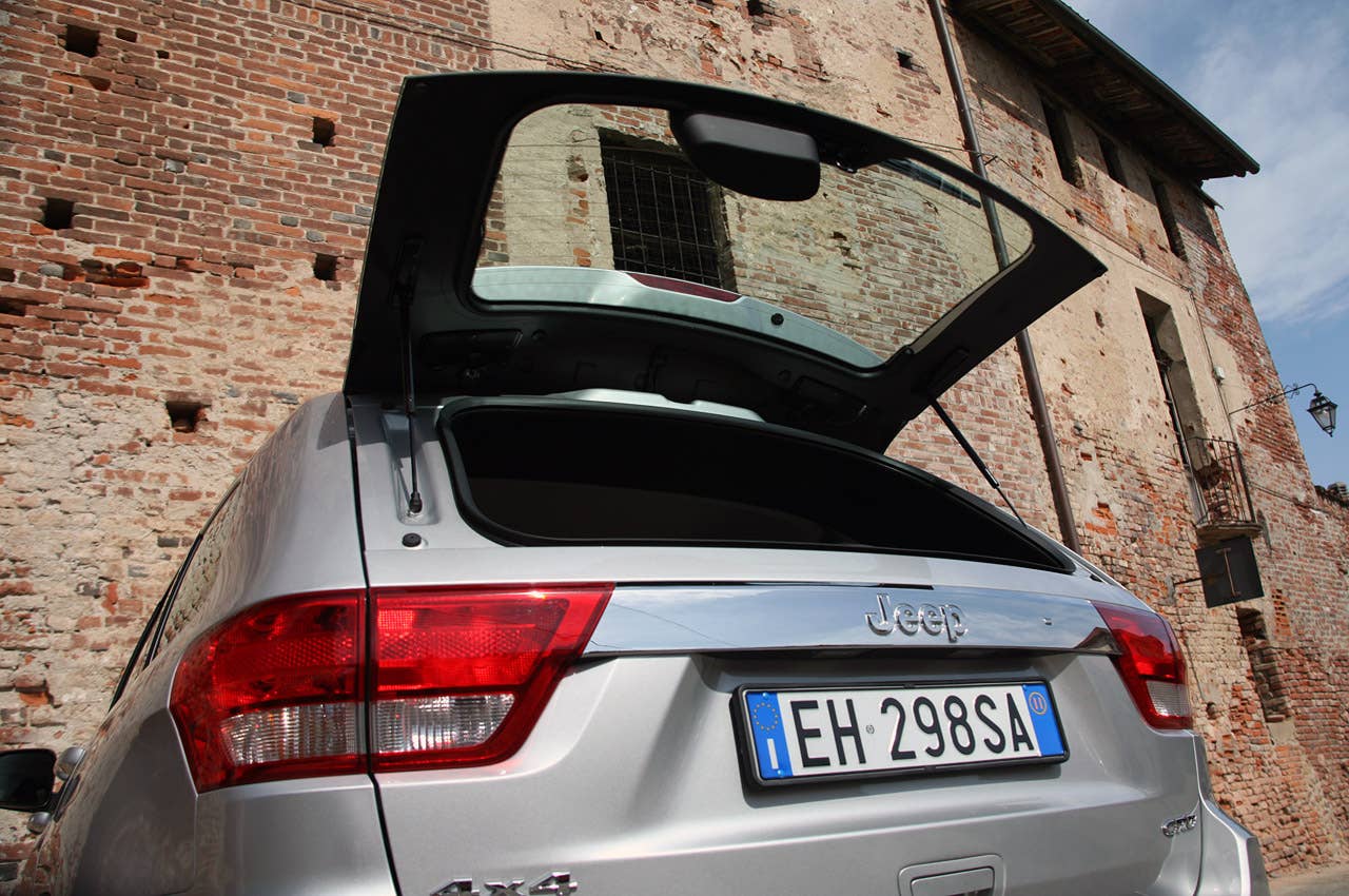 2011 Jeep Grand Cherokee 3.0 CRD rear hatch