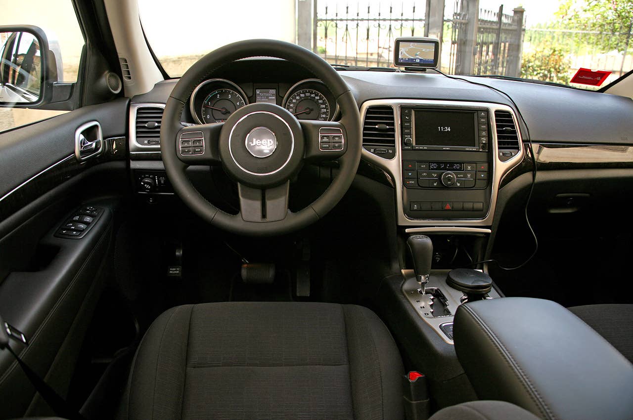 2011 Jeep Grand Cherokee 3.0 CRD interior