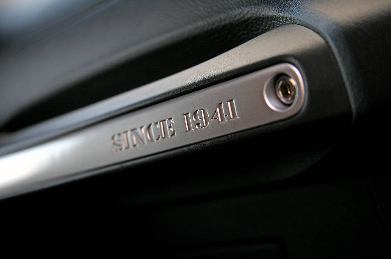 2011 Jeep Wrangler Unlimited 2.8 CRD dash trim