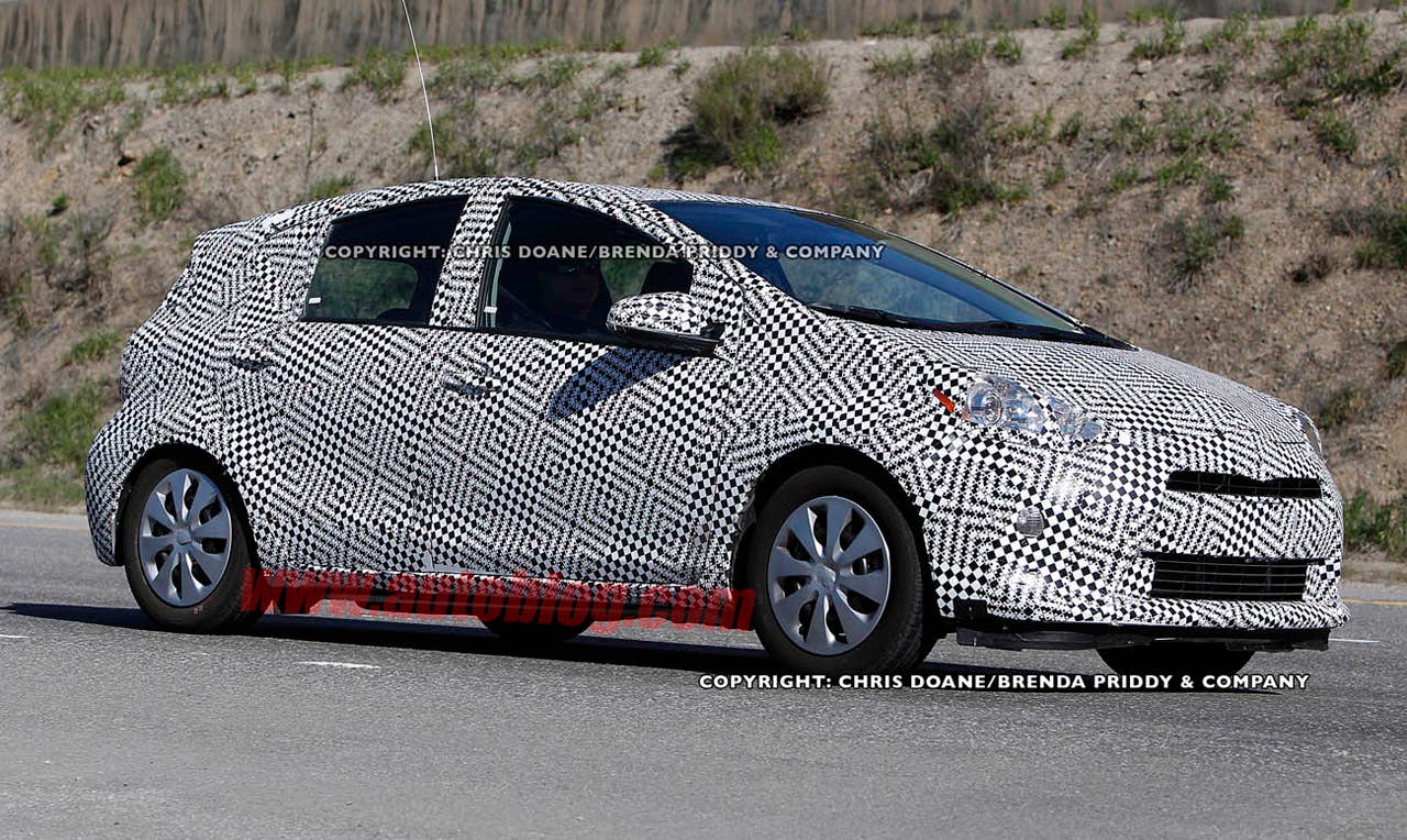 Toyota Prius C: Spy Shots