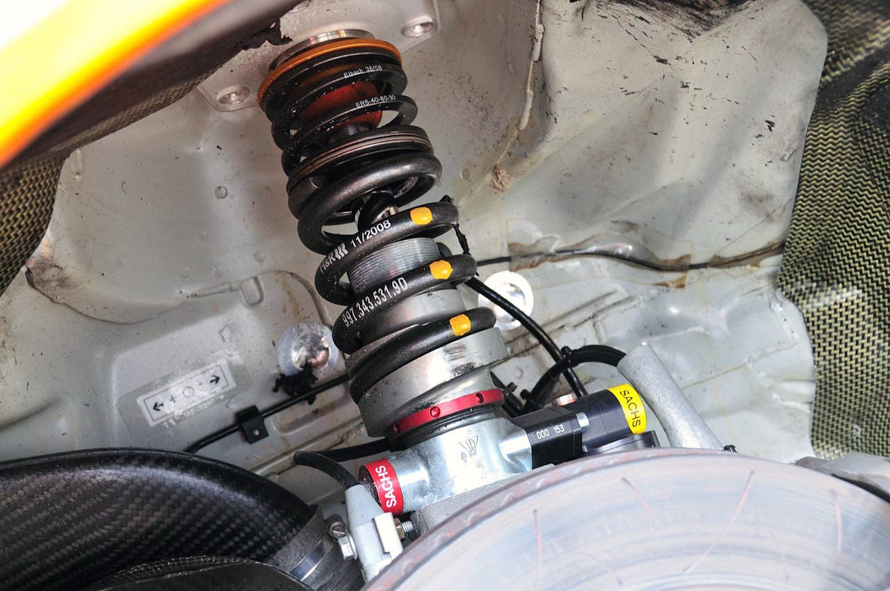 Porsche 911 GT3 R Hybrid 2.0 suspension