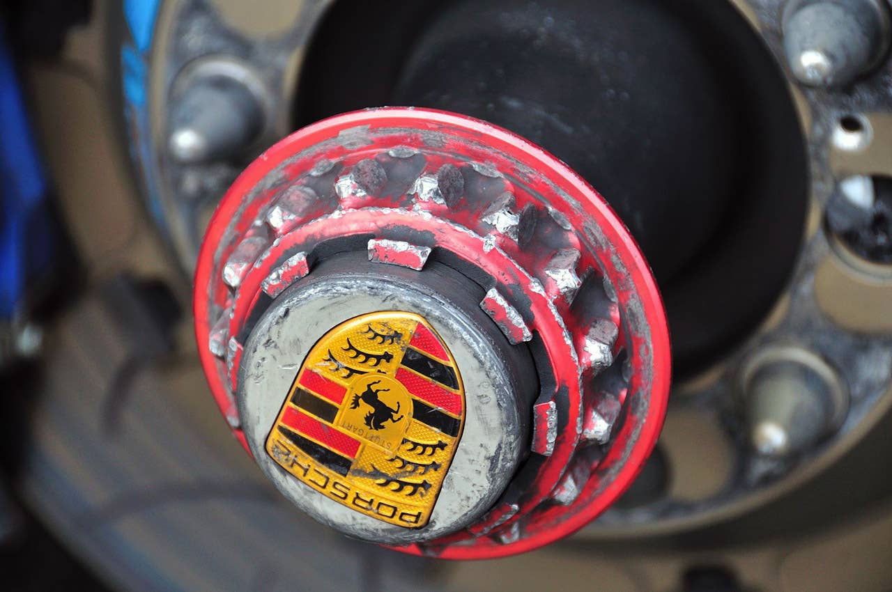 Porsche 911 GT3 R Hybrid 2.0 wheel hub