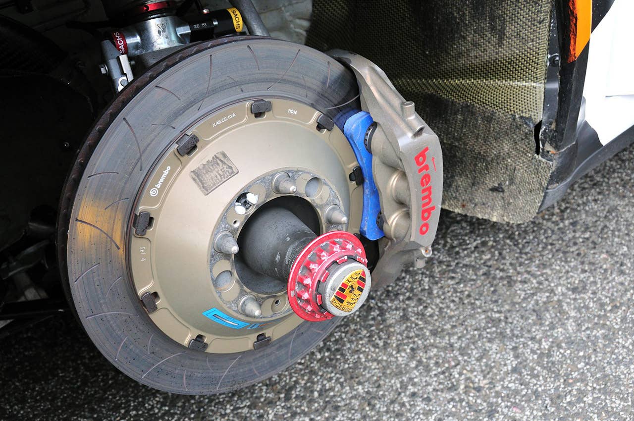 Porsche 911 GT3 R Hybrid 2.0 brakes