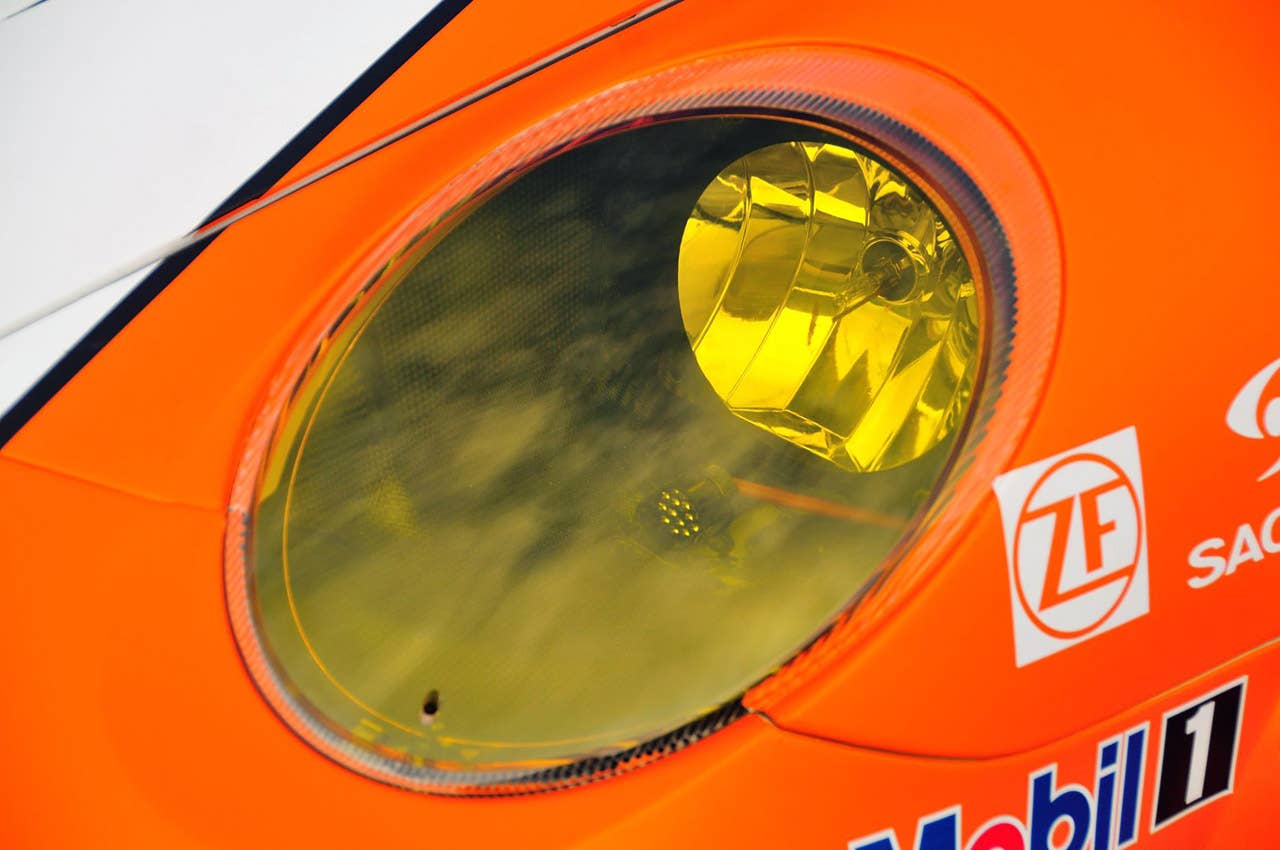 Porsche 911 GT3 R Hybrid 2.0 headlight