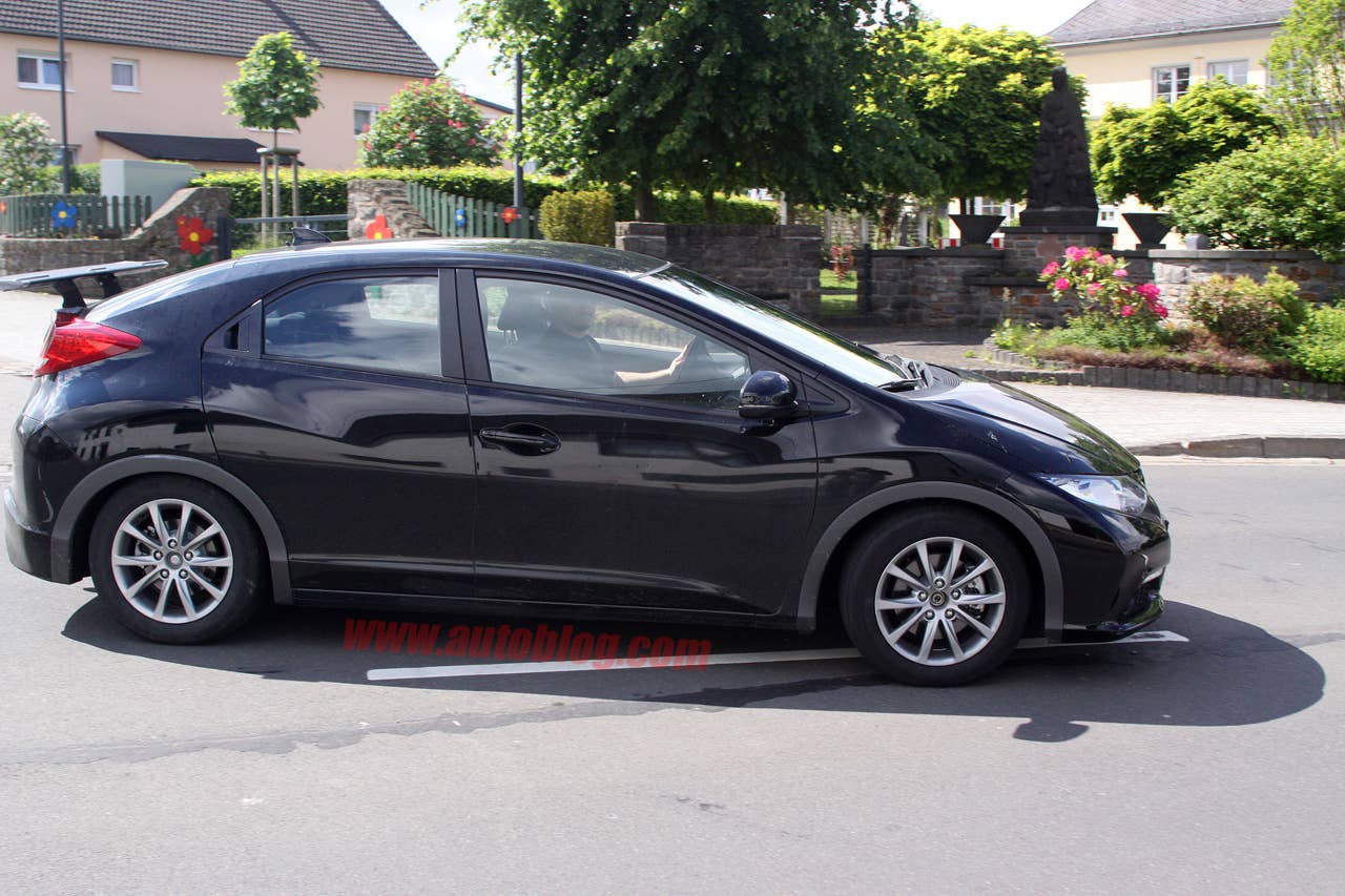 Civic Type R Spy Shots side