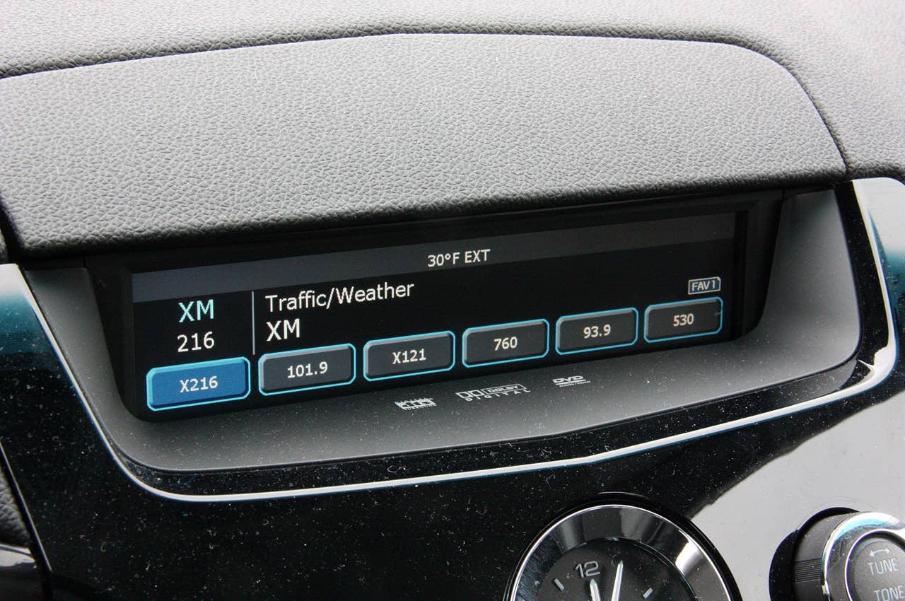 2011 Cadillac CTS-V Sport Wagon multimedia system