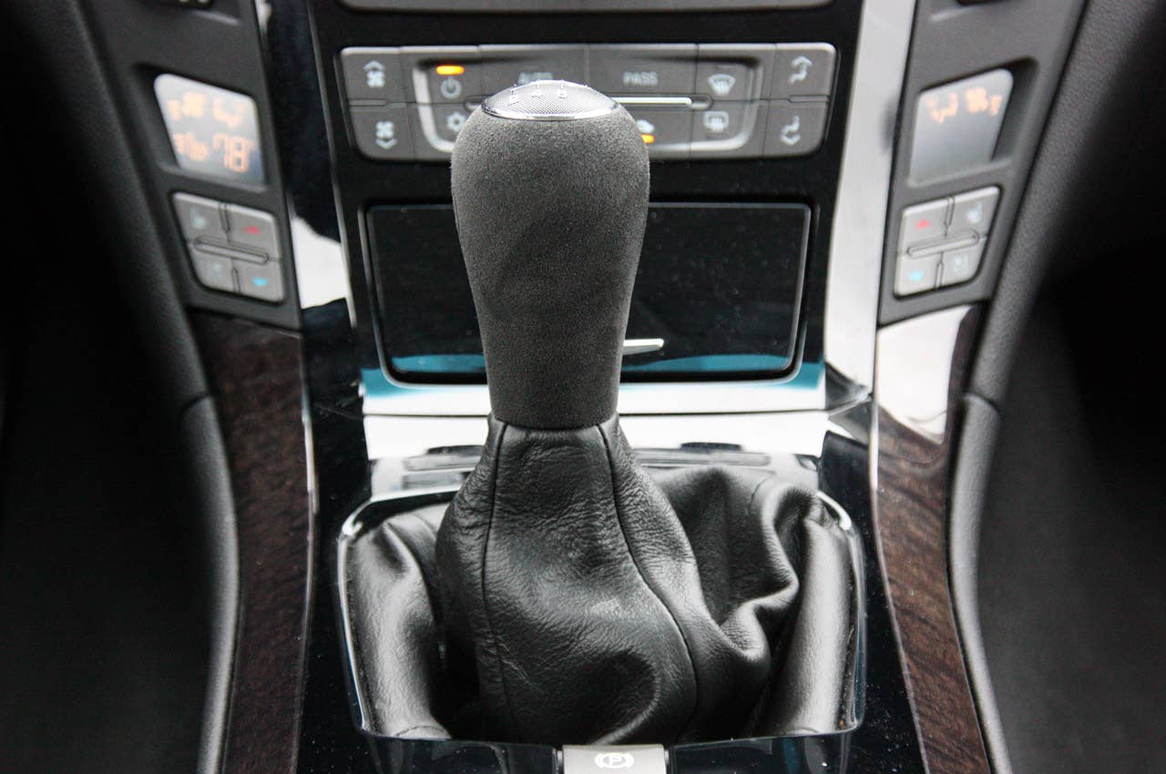 2011 Cadillac CTS-V Sport Wagon shifter