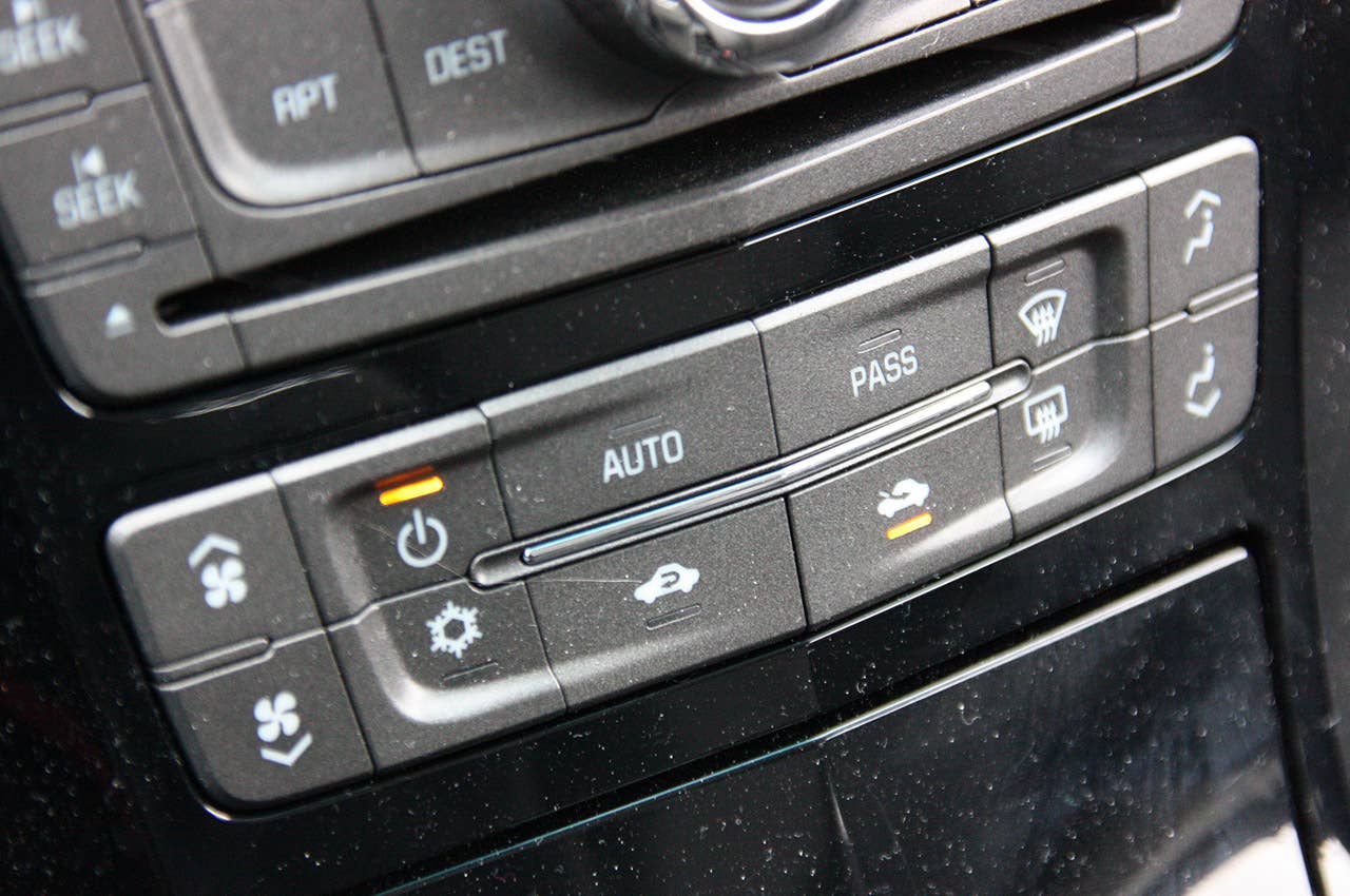 2011 Cadillac CTS-V Sport Wagon climate controls